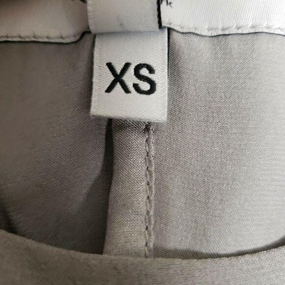 MORGANE LE FAY Gray 100% Silk Sleeveless Asymmetrical Top Blouse Vest Size XS - Picture 8 of 10